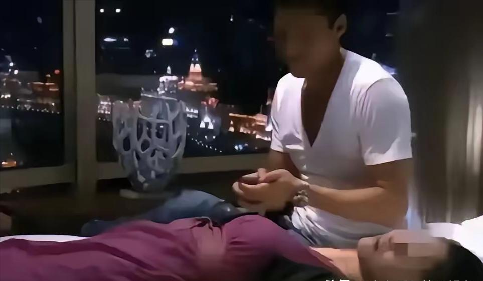 男子把女生带回家，全身衣服扒光，亲吻、抚摸样样都做了。可就因为没查到定罪需要的关