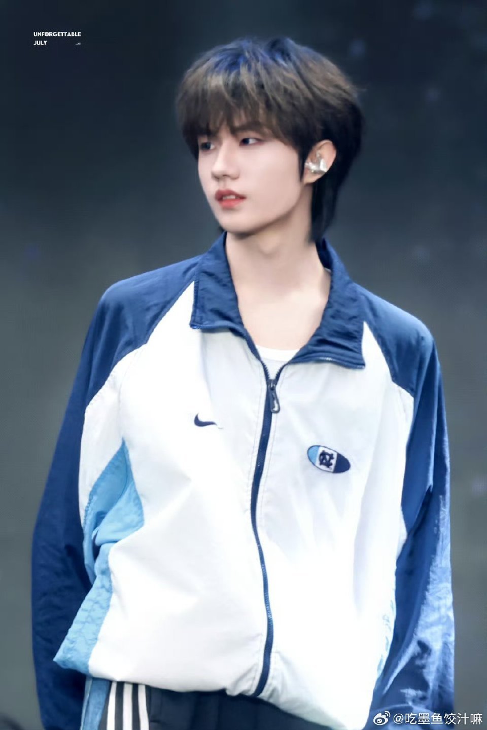 张子墨 张子墨争气机来的吧！今年外务都吻上来了redchamber青春品牌大使张