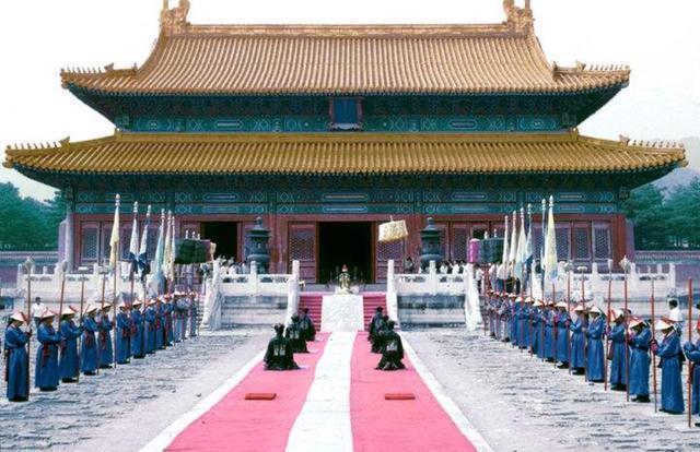 古代大臣上朝之前必须空腹禁食，并非崇尚节俭，而是为了避免朝堂之上发生尴尬事！
