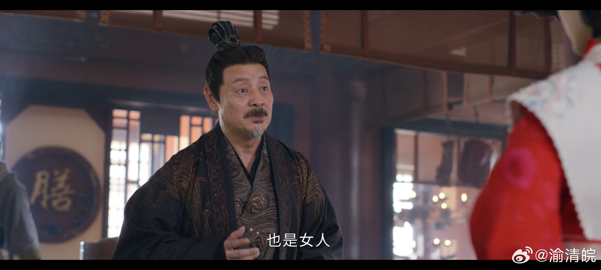 （跳跃）（坠落）（举起加特林）（开炮）老登你过来 我好想拿加特林突突你 好想给你
