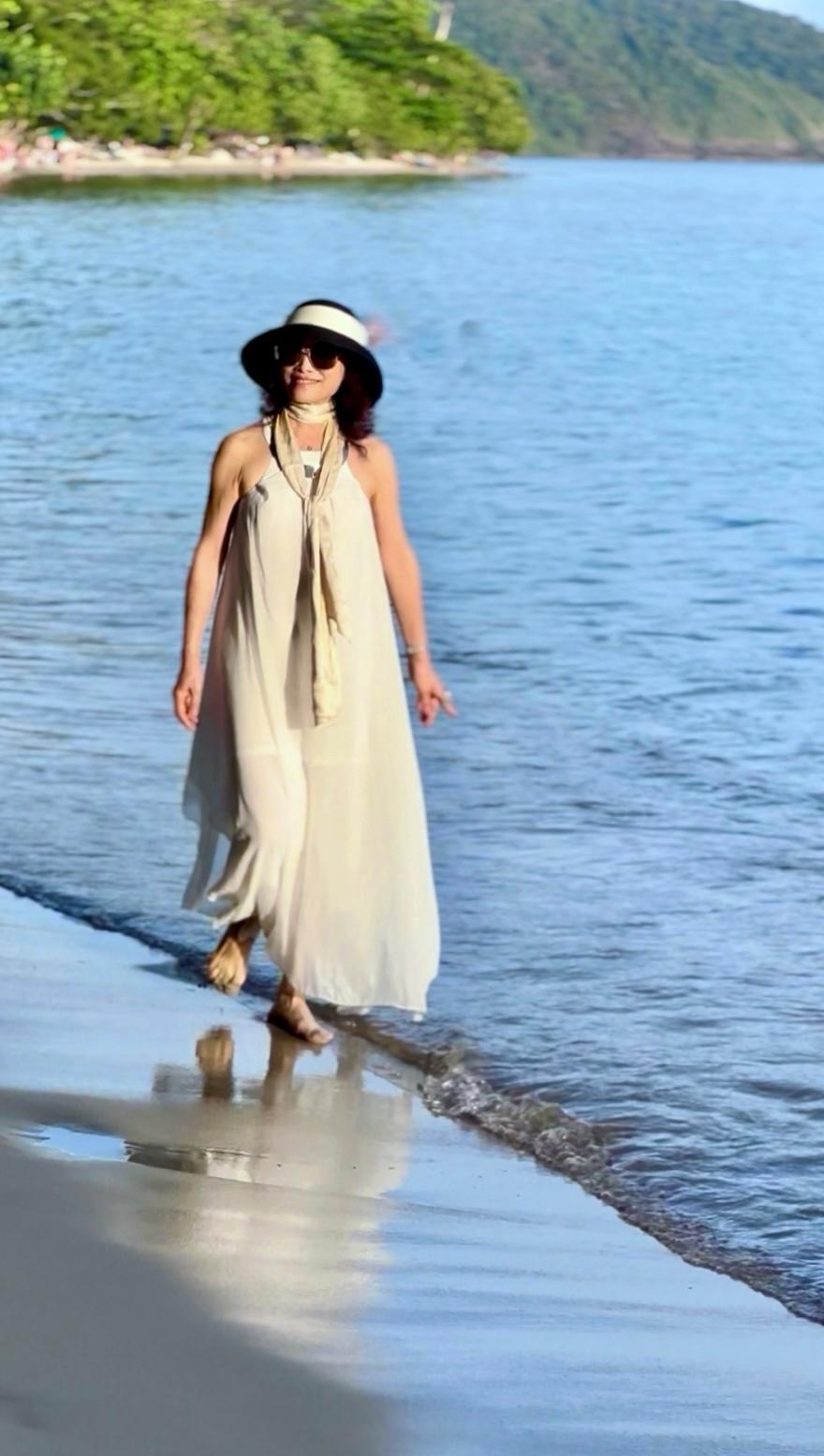 昨天上午终于下海划了卡亚克，又在海边享受阳光、沙滩、海浪、美食……
遇到从瑞典来