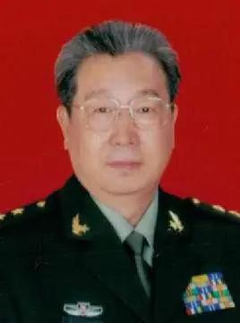 铁血守初心 清风铸军魂——记李宝祥将军
 
李宝祥（1940.4-），山西省襄汾