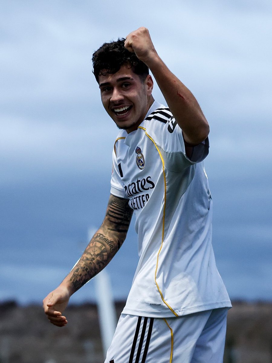 皇马 阿斯:❗️皇家马德里急于在一月份立即签下 18 岁的边锋亚历克西斯·西里亚