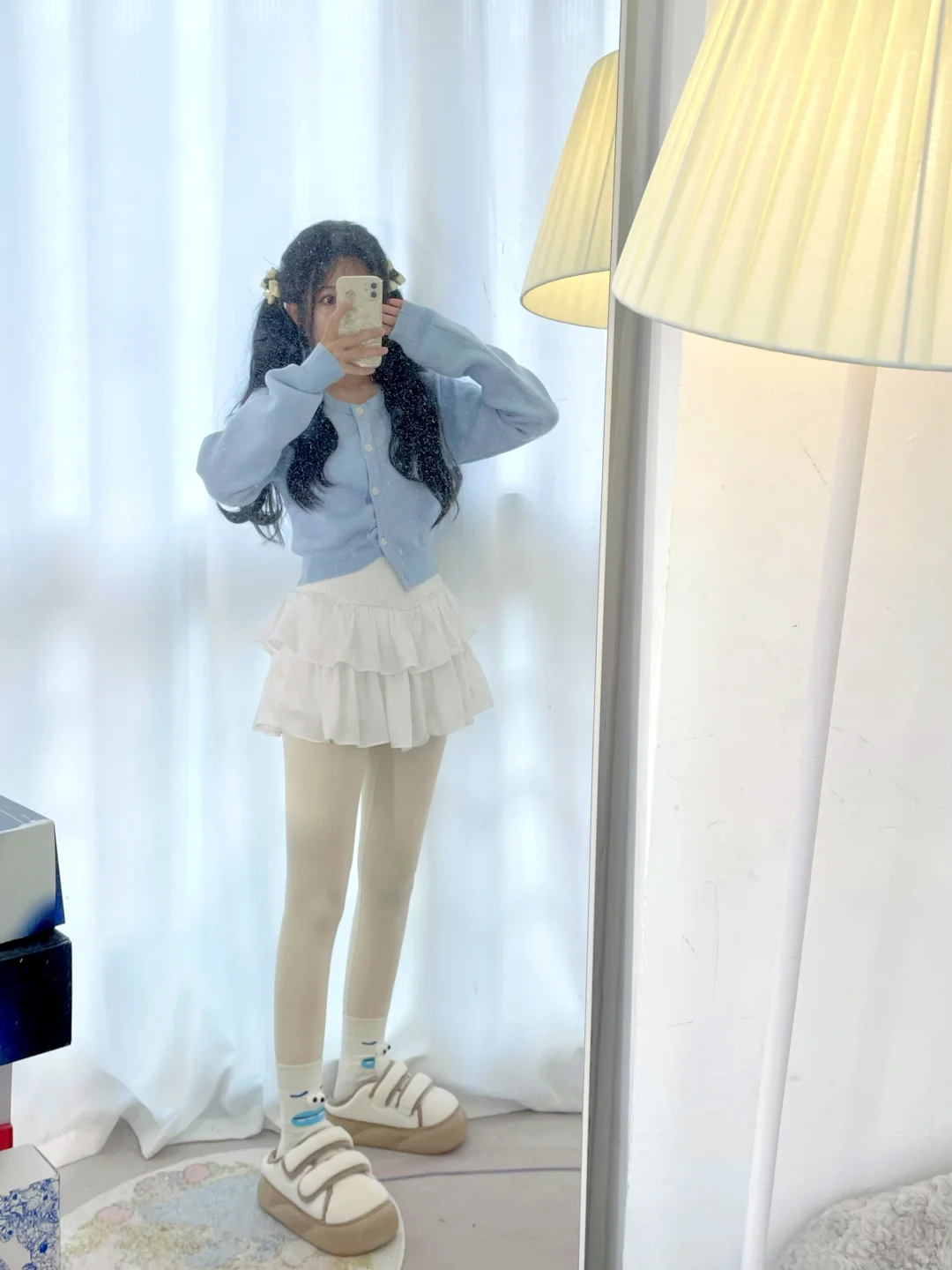 就是爱穿小白袜^