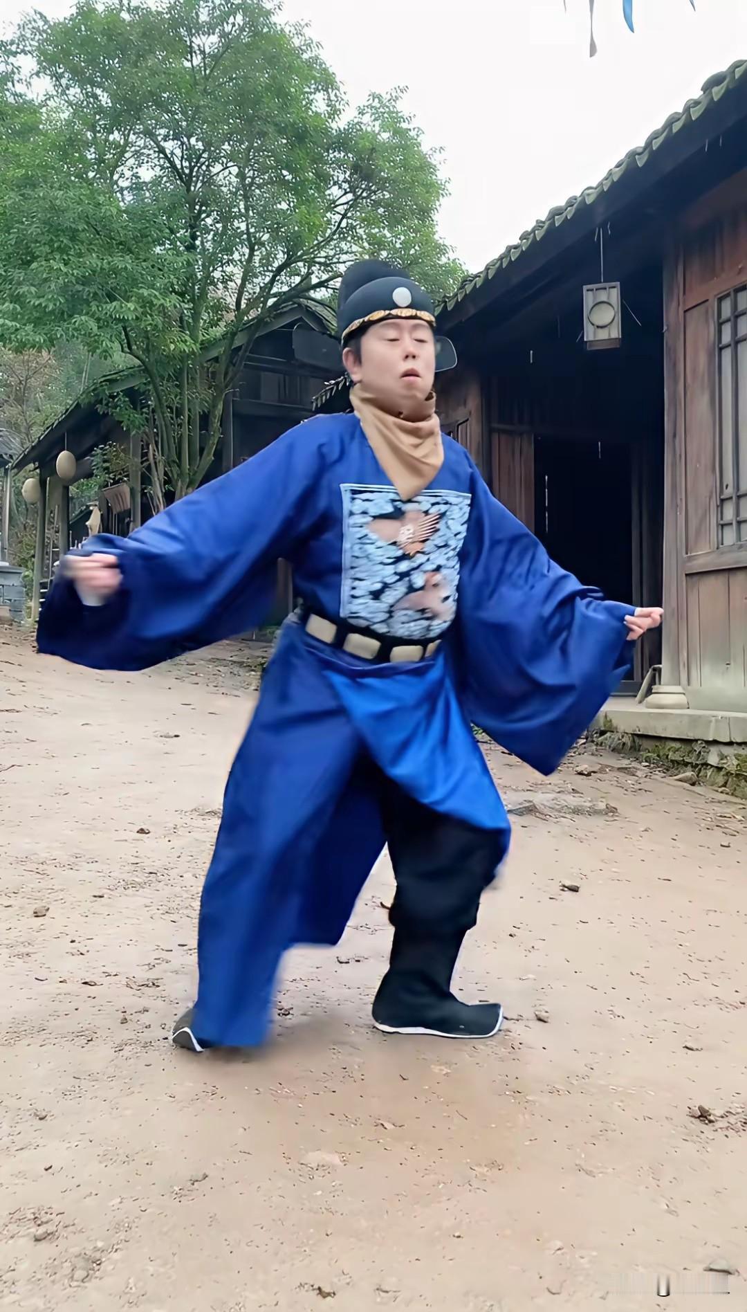 潘长江出道了如何评价潘长江老师的幽默感