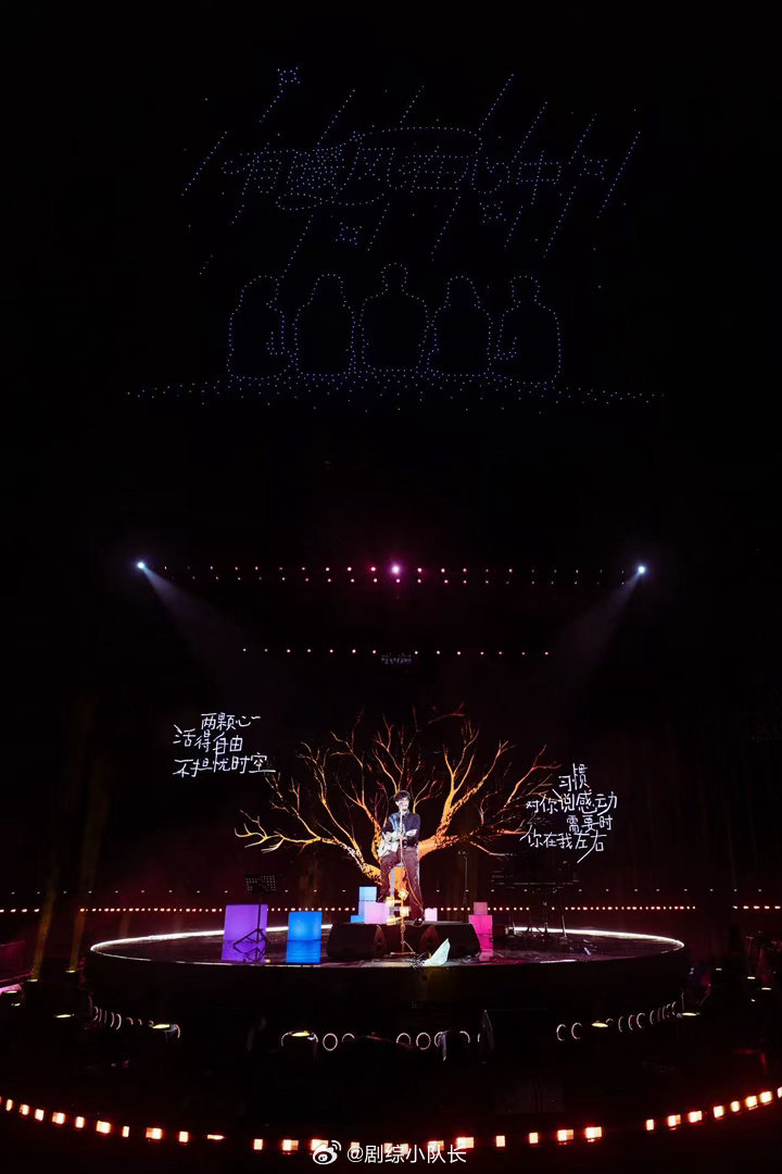 周传雄西安演唱会加场 周传雄的巡演真的每一站都在加场。不是靠营销是靠实力，去过的