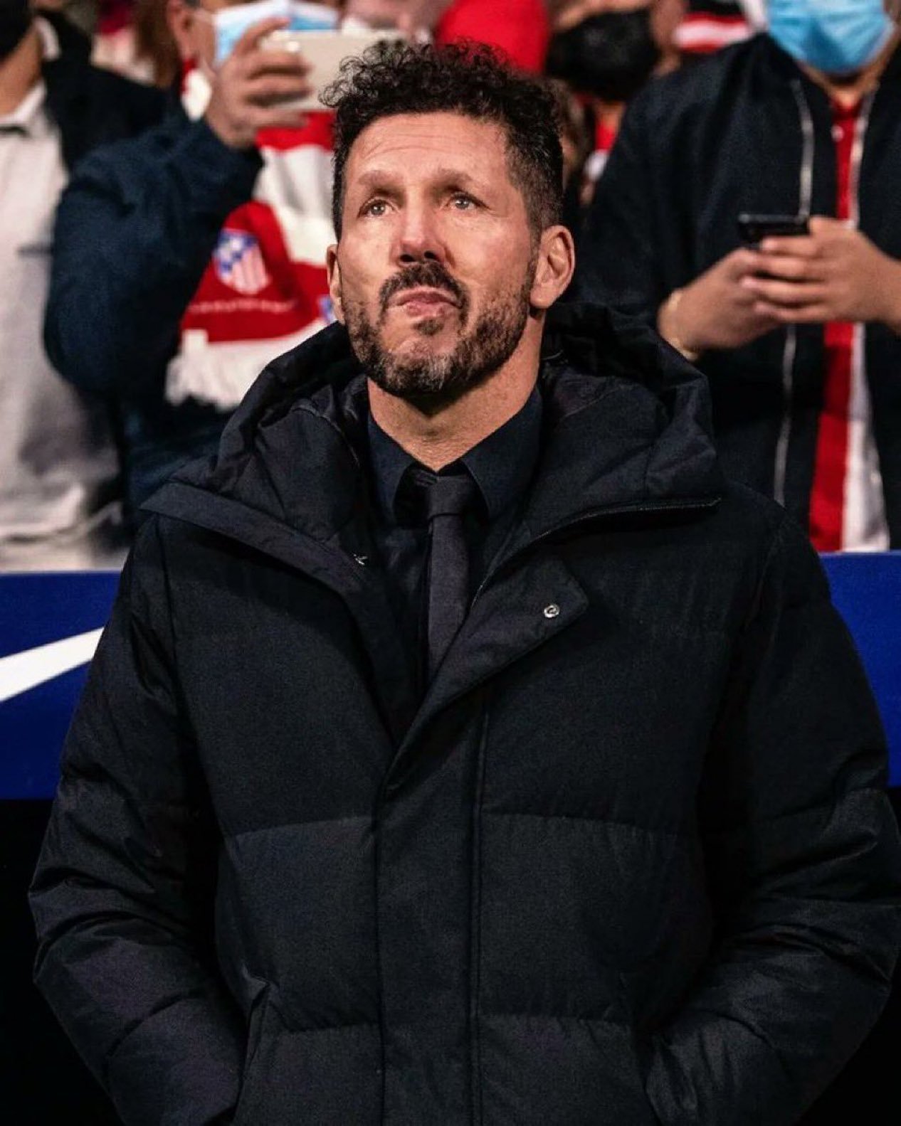 马卡报：西蒙尼将用5-4-1对阵巴萨。⚔️⚔️⚔️⚔️⚔️⚔️巴萨vs马竞巴萨至