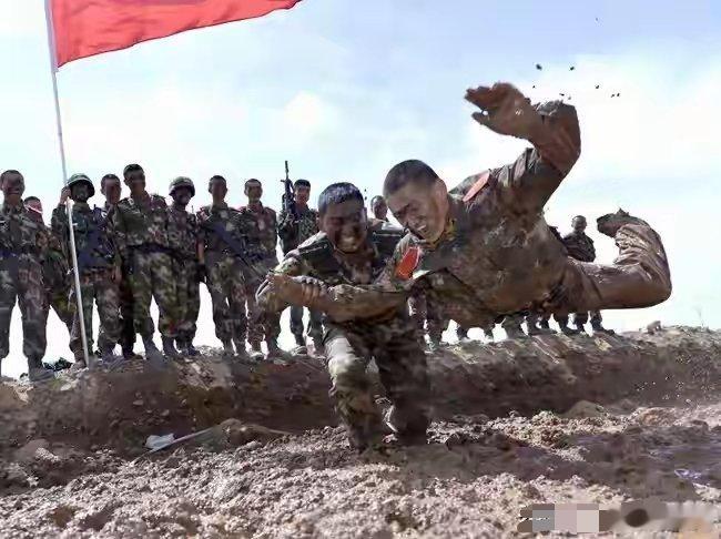 官方通报黄某某拒服兵役又一个怂蛋当了逃兵，拒服兵役的后果非常严重，这可不是罚几万