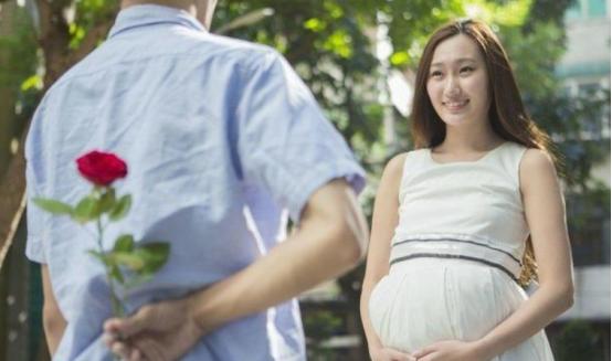 “我怀孕了就不能相亲了吗？你还搞什么孕妇歧视吗？”河北，一女子怀孕七个月跑去相亲