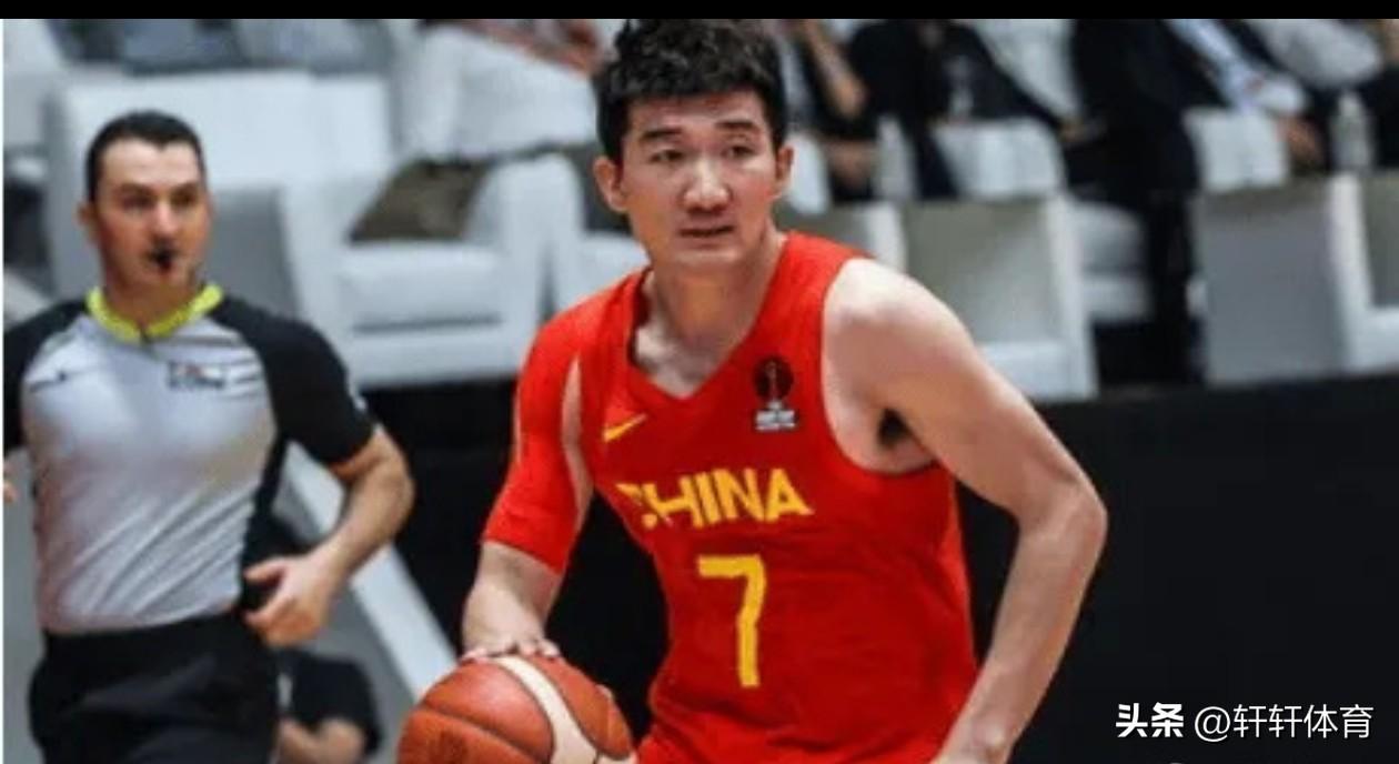 当浙江广厦当家球星胡金秋以及朱俊龙都在被各支球队疯狂追逐时，那个被外界称为孙总的