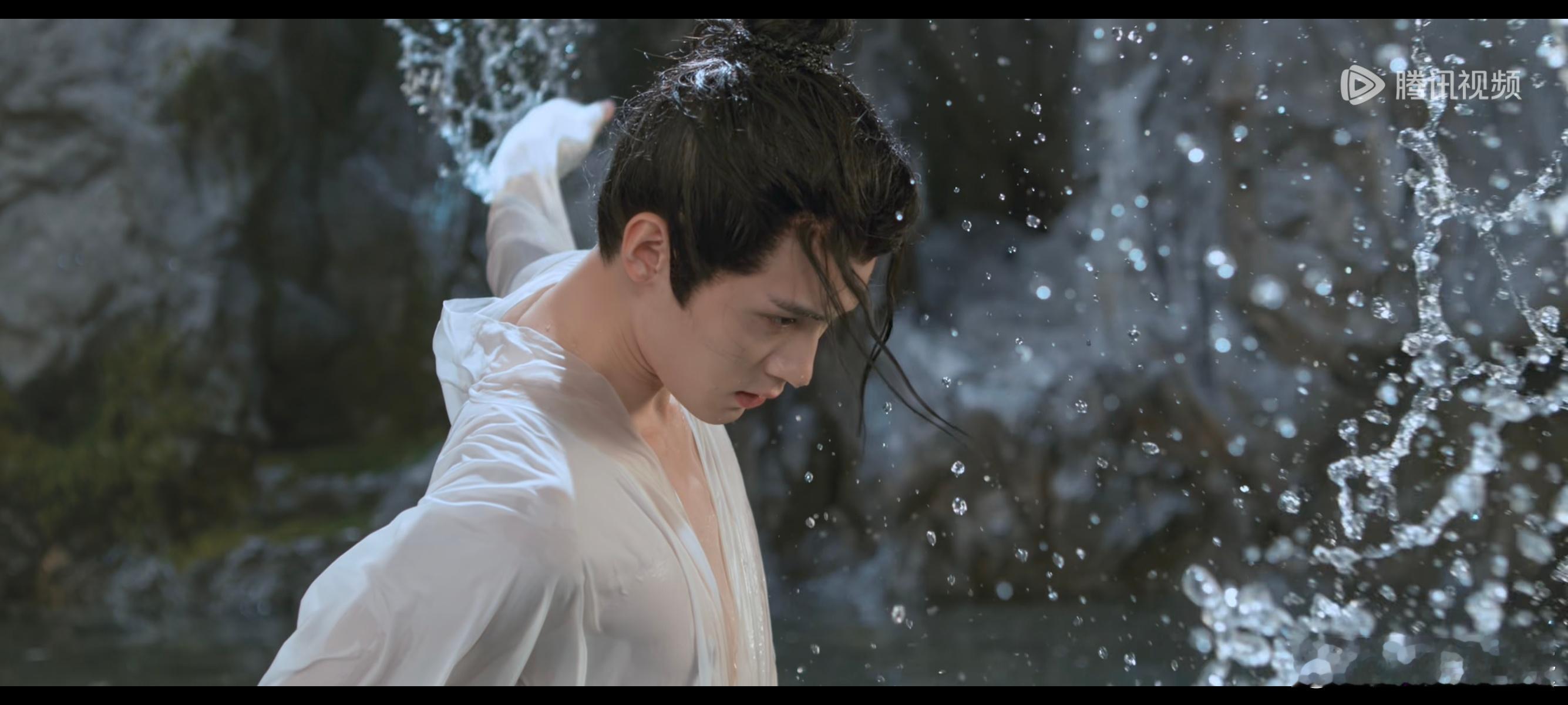 “昭昭这是何意？”（男主这人设有点腹黑）“世兄肤白貌美，雅致贵气，一点也不像常伯