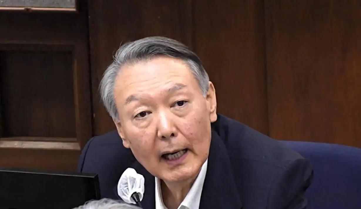 尹锡悦二审被判7年，竟然比一审多了2年，说好的二审不加刑呢？
 
出乎意料，尹锡