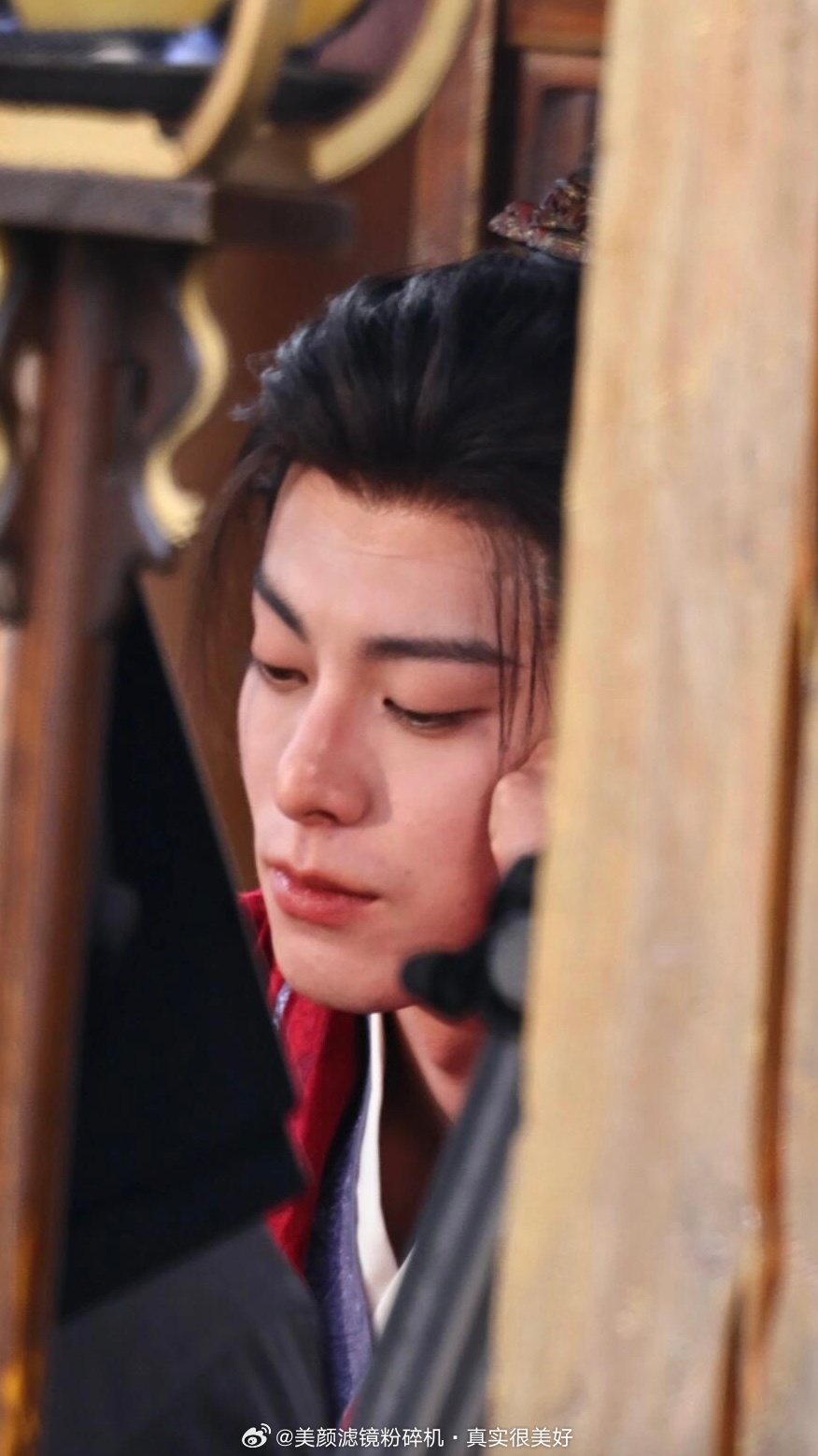 王鹤棣路透预览 