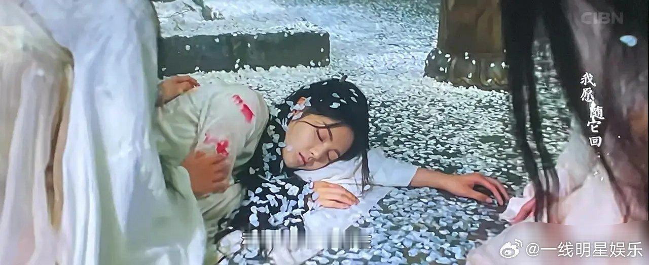 杨超越演主角大多被嘲，演配角还是很优秀的啊。《墨雨云间》出场不多，但又好看又惹人