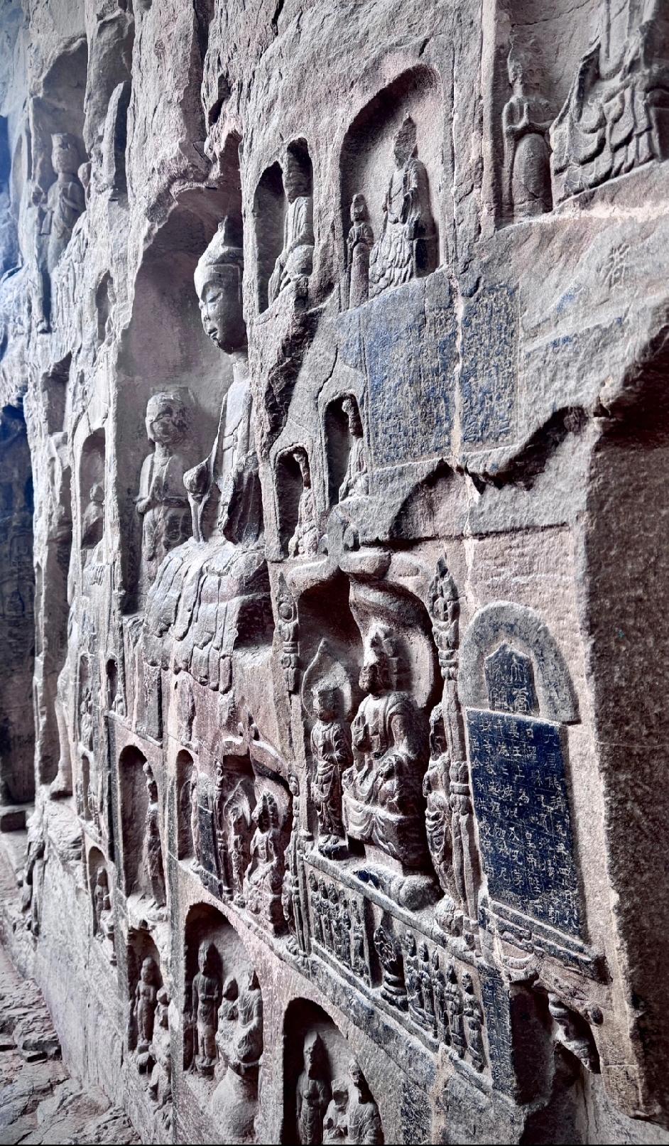 男人切记：四样东西千万别乱摸，不是迷信，是做人的规矩

1. 木匠斧头
2. 厨