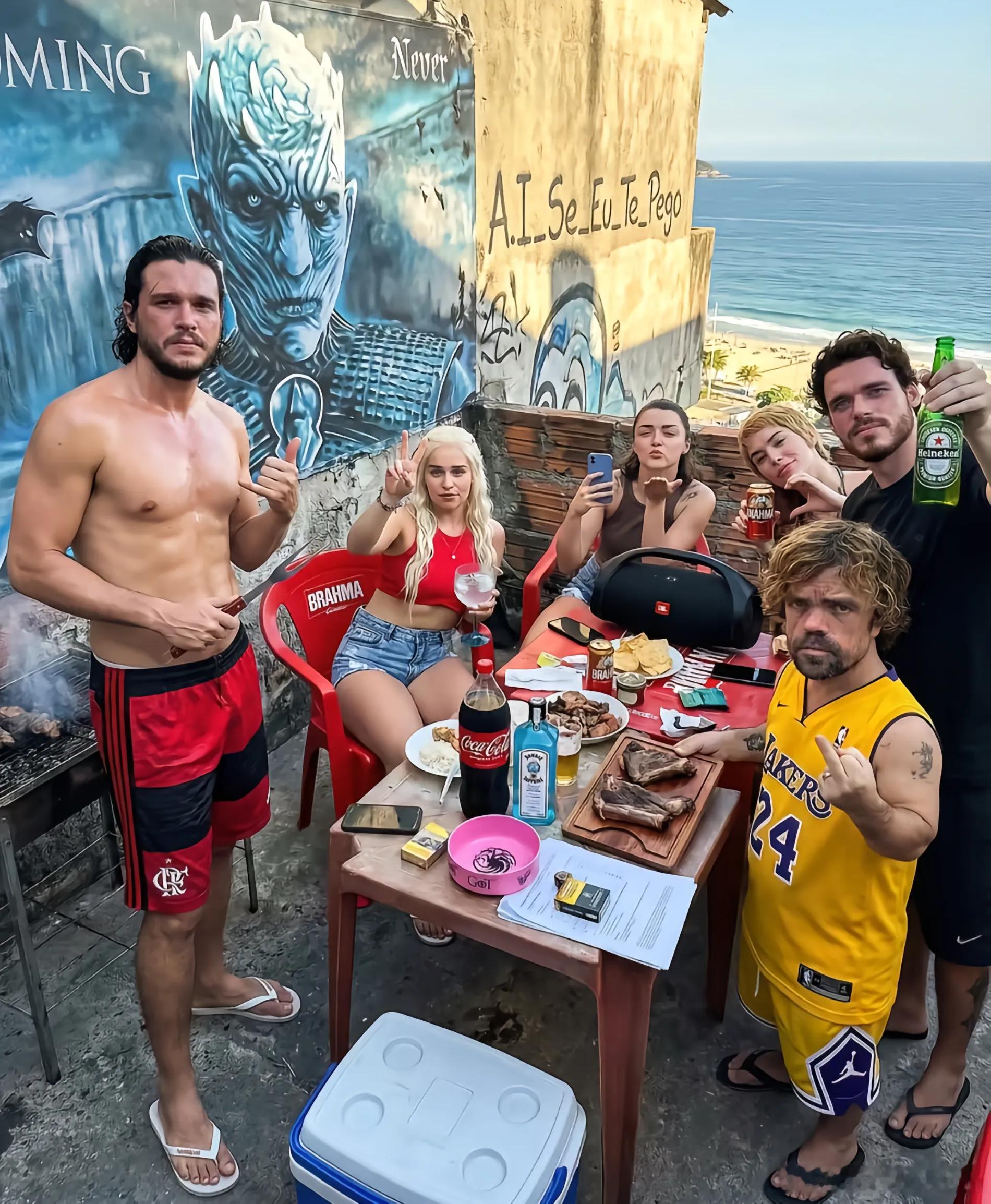 二丫小时候真可爱，长大了这个大头就过于显眼了至于龙妈，不知道怎么形容…… 