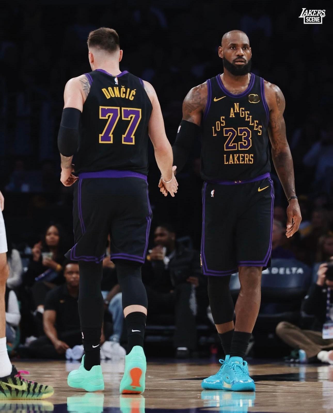 詹姆斯赛后谈东契奇的表现：“卢卡在场上会吸引对手的注意力，要么他们派出5名球员，