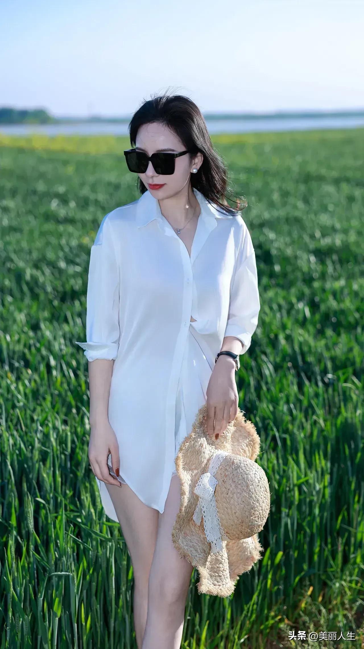 何处寻桃源，山川草木间