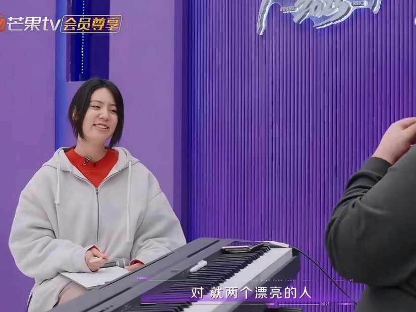 选手在比赛之前很焦虑，怀疑自己声音的独特性，但每个人都是独立的不同的个体，不要太