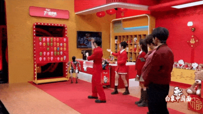 胡先煦综艺之神降临6中0 胡先煦这综艺效果绝了，投气球6中0名场面诞生，央视镜头