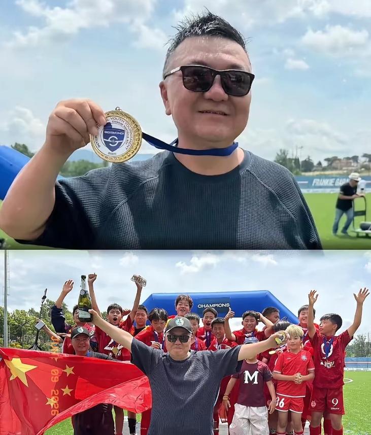 足坛传来好消息，董路获得了意大利官方发放的国际教练证。

2026 年 6 月 