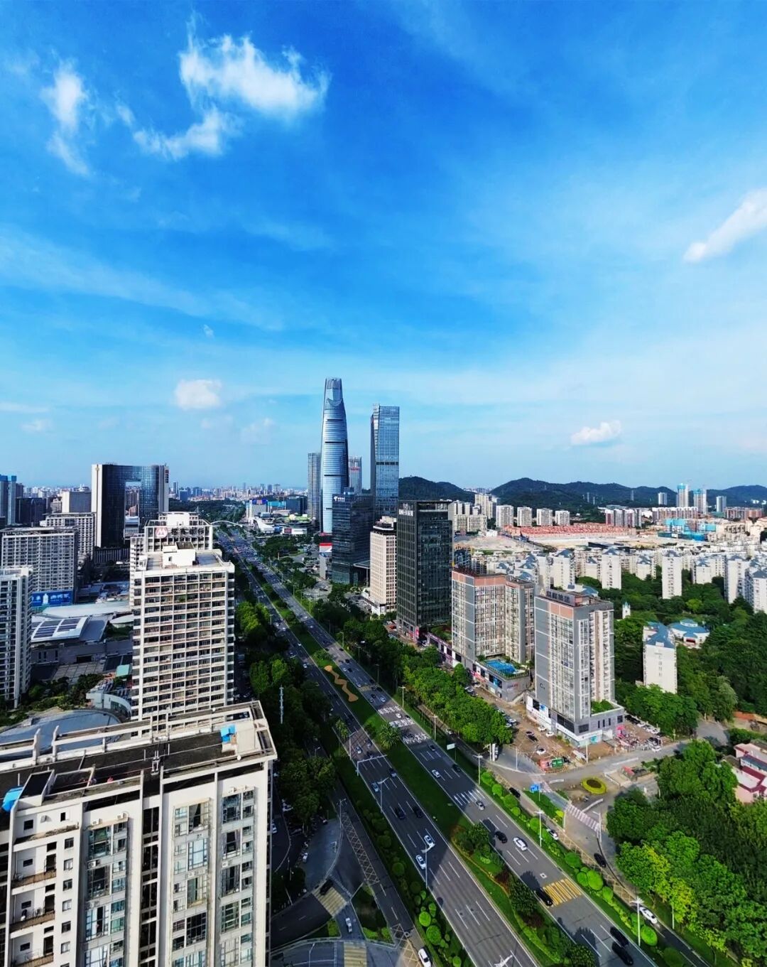 2021年初，单价45532元/㎡，2026年中，单价11418元/㎡，房价这是