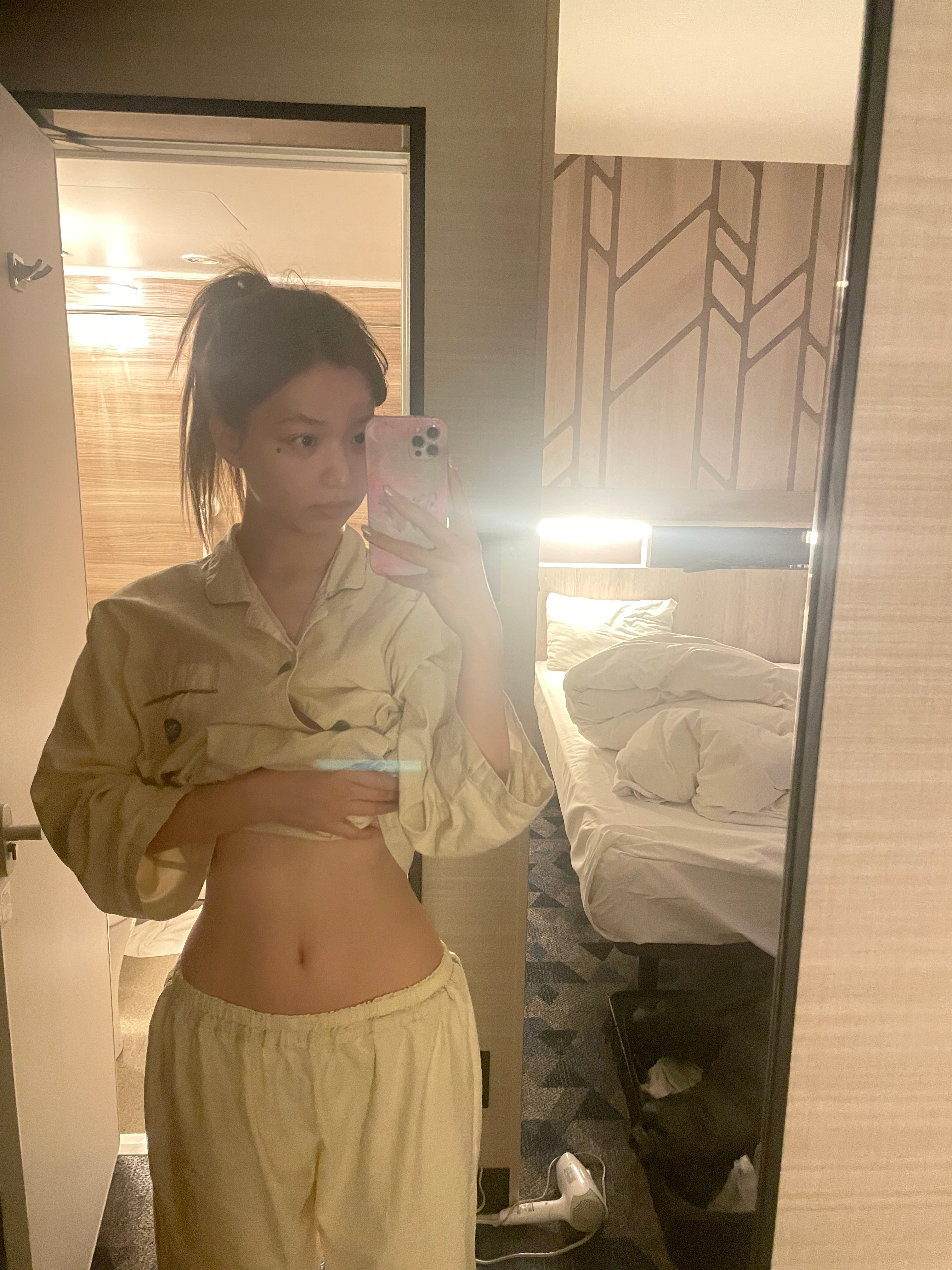 妈耶 最近胡吃海塞 怎么还玩的累瘦了哈哈哈哈 ​​​