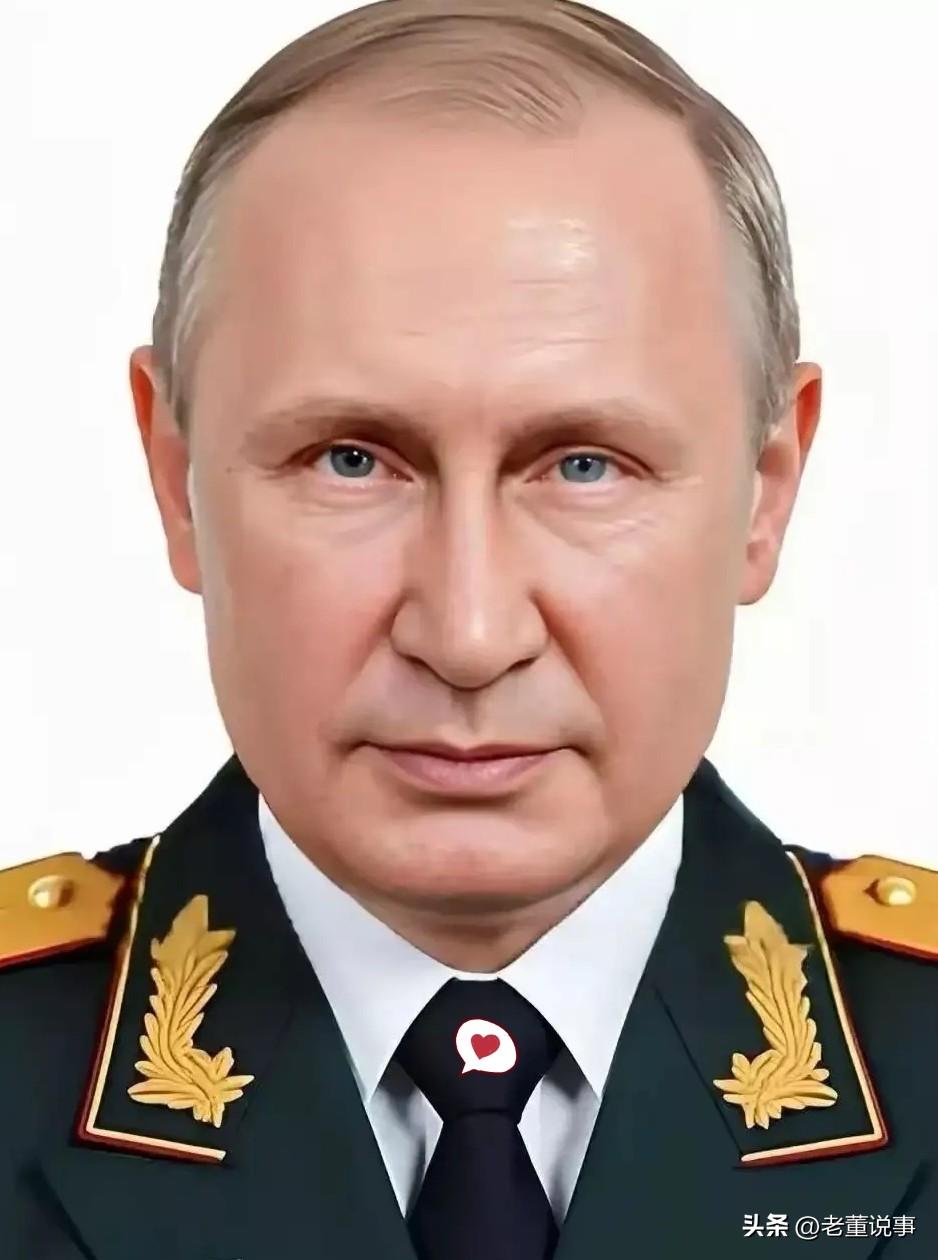 美国这回是真扛不住了。
特朗普主动给普京打了个电话，俩人一聊就是将近一个小时，克