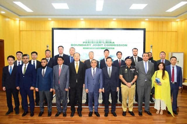 9月16日至17日，中巴边界联合委员会首次会议在伊斯兰堡成功举行。这不仅标志着中