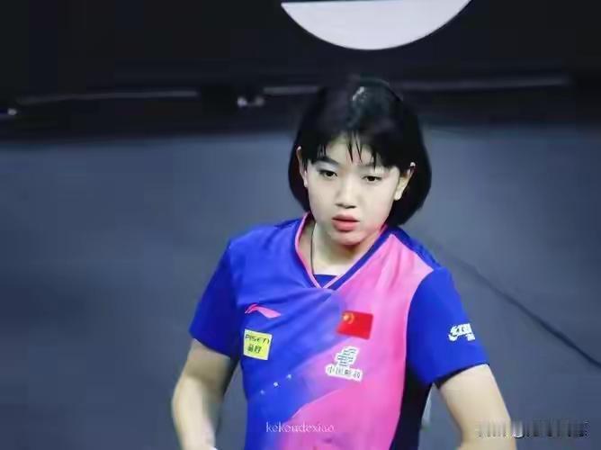 小将杨惠泽横扫中国香港选手林依诺，昂首晋级十六强！太原常规挑战赛首轮，刚刚从资格