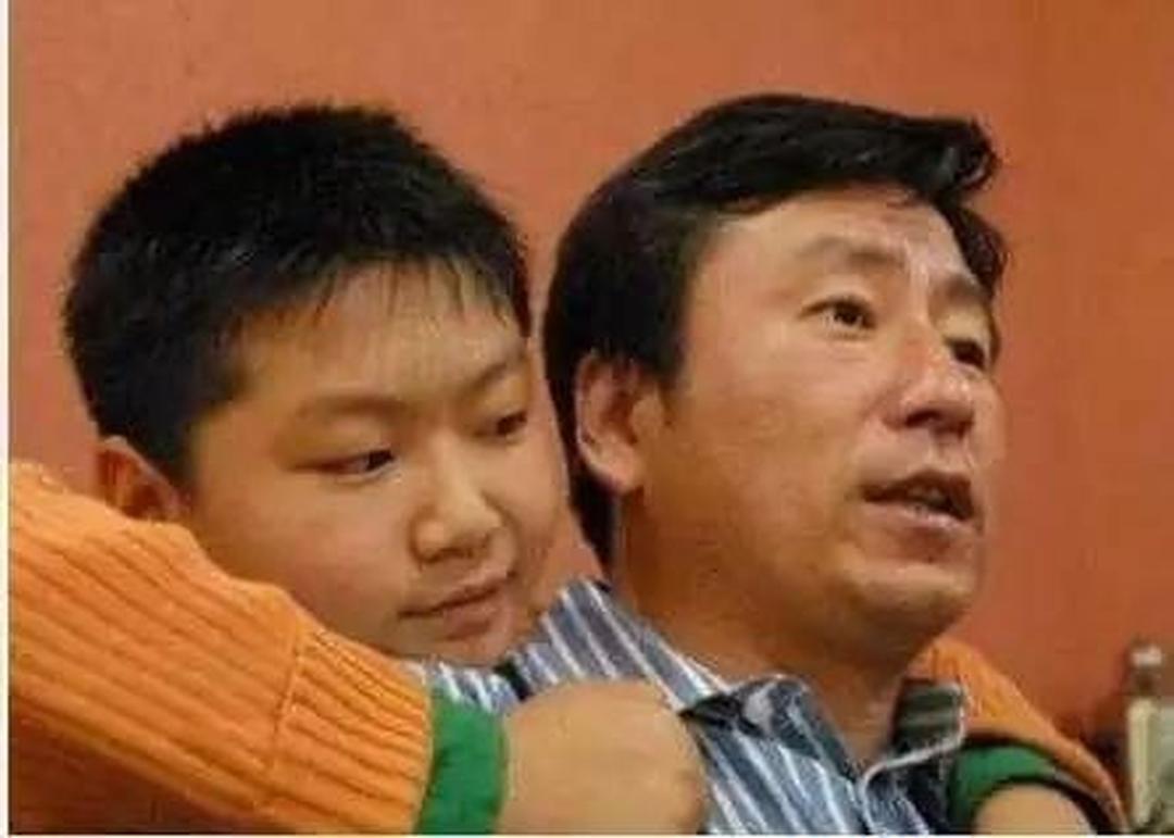 白岩松在儿子白清扬中考前，曾这样对他说：“你如果考上了北京最好的学校，我就跟你急