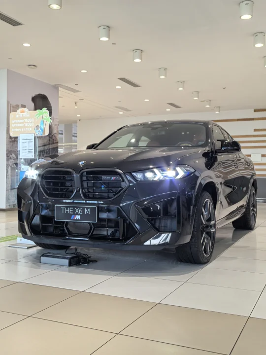 BMW X6 M不一定斩女，但必斩男🆘