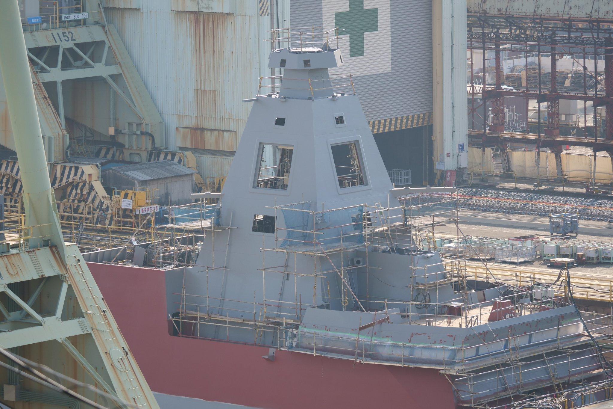 长崎造船所在建中的FFM-12，跟FFM-11也一样直接切开VLS预装位置 舰名