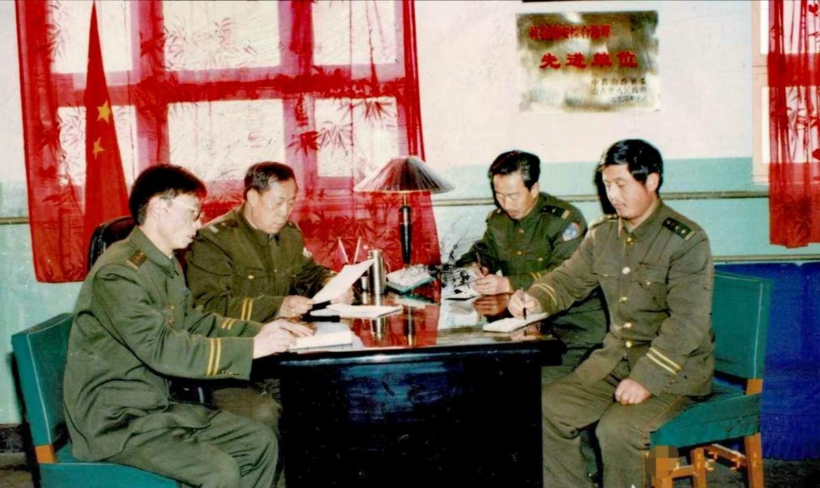 1997年安徽定远县一个村子，一个女的死在自家玉米地里，浑身是刀伤。村里人都传，