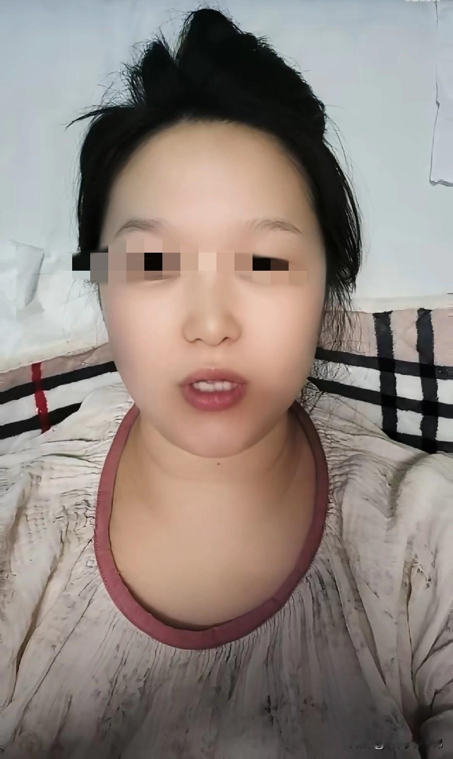 这应该是2026年最“牛逼”的女记者了吧，为了59块钱的一件衣服，撕开记者双面人