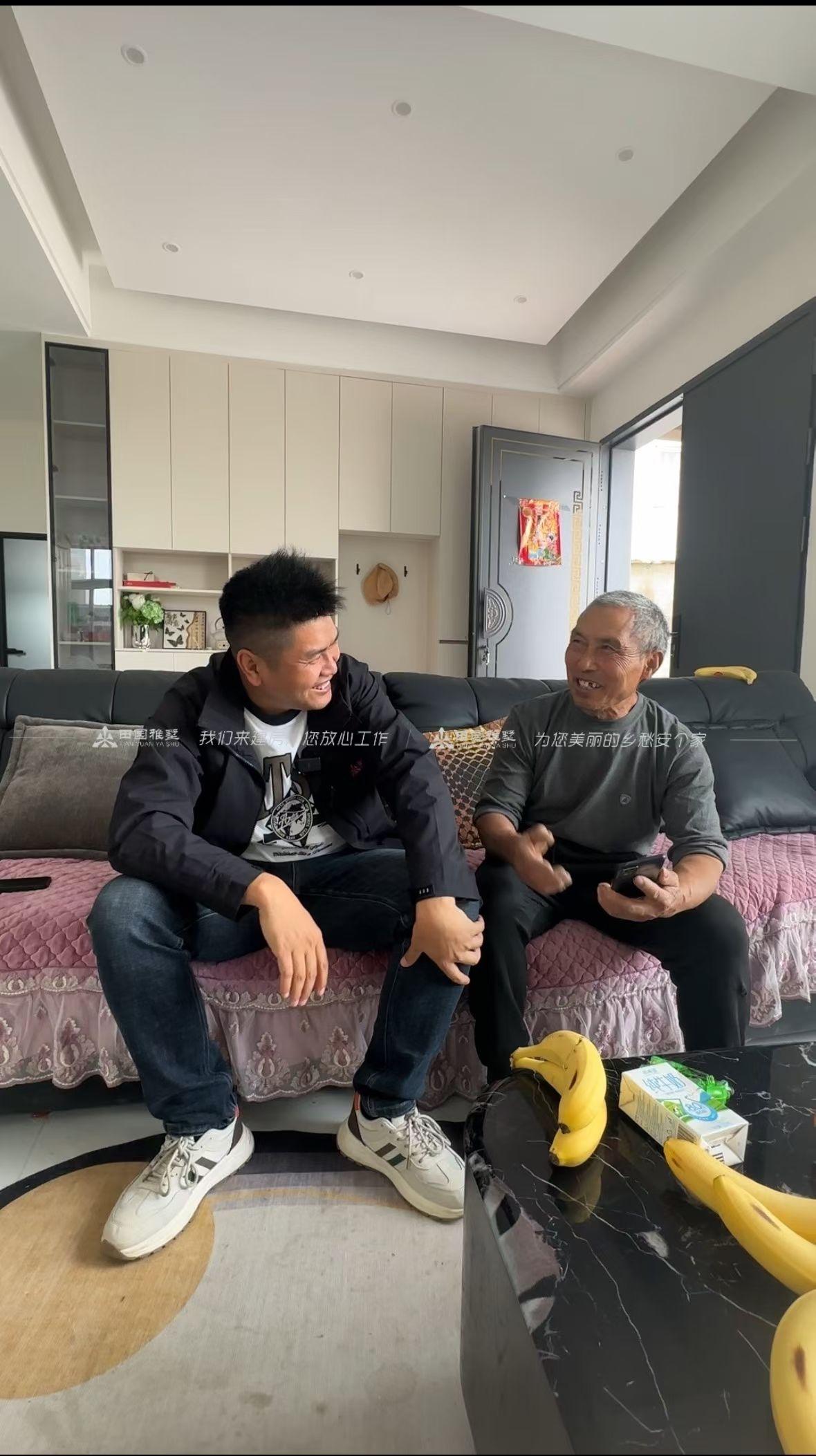 今天回访两年前修的房子，经典蜀雅C二层别墅，依然好看不过时，感谢业主王叔的热情款