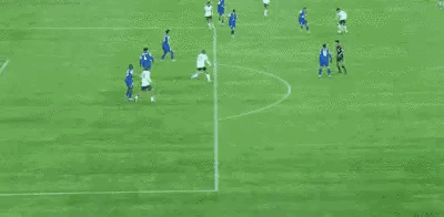 上海申花也不中用啊！
上半场就0:2落后神户胜利船！
本以为申花会为中国足球争口