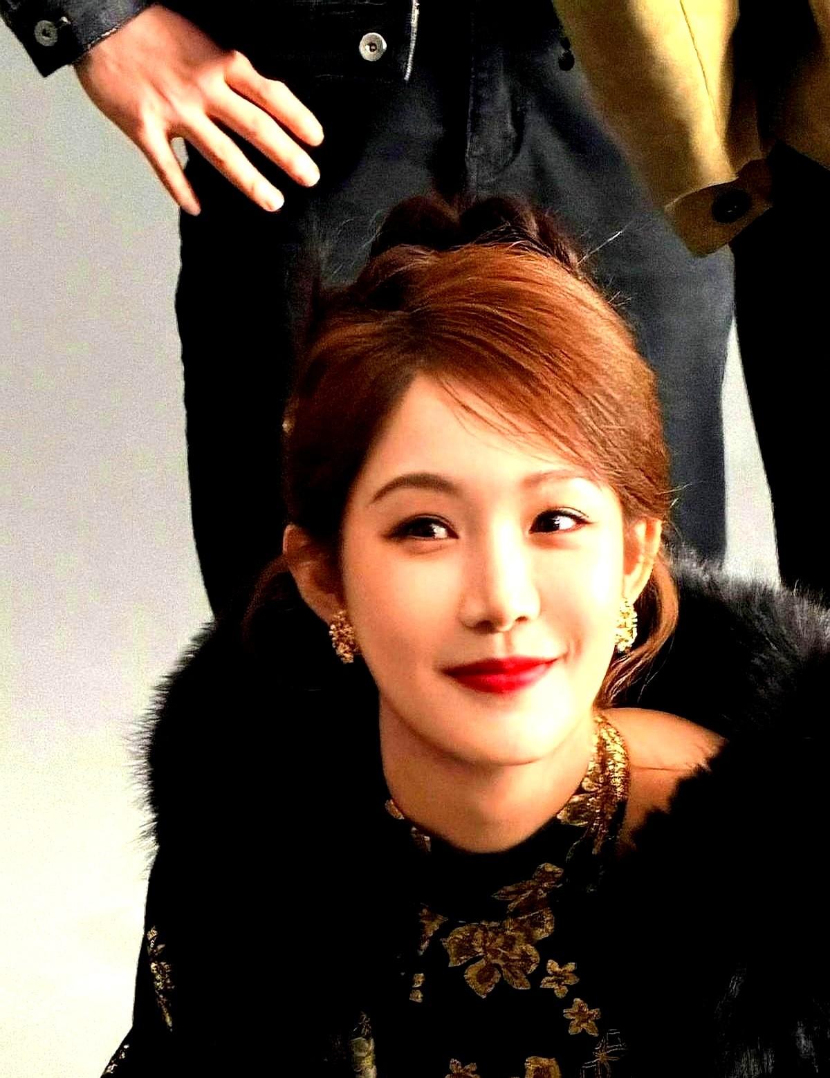 《归良辰》这剧还没播，海报站位和预告秒数就先吵起来了。

主角明明是刘些宁，可宣