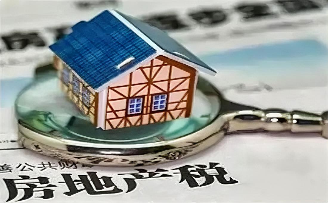 中国房地产都在等一个时刻：房地产税落地时刻。因为只有房地产税落地才能让中国房地产
