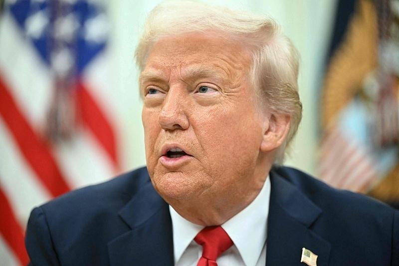 特朗普最近有公开露面。根据央视新闻报道：
 
- 4月1日：他出席了美国联邦最高