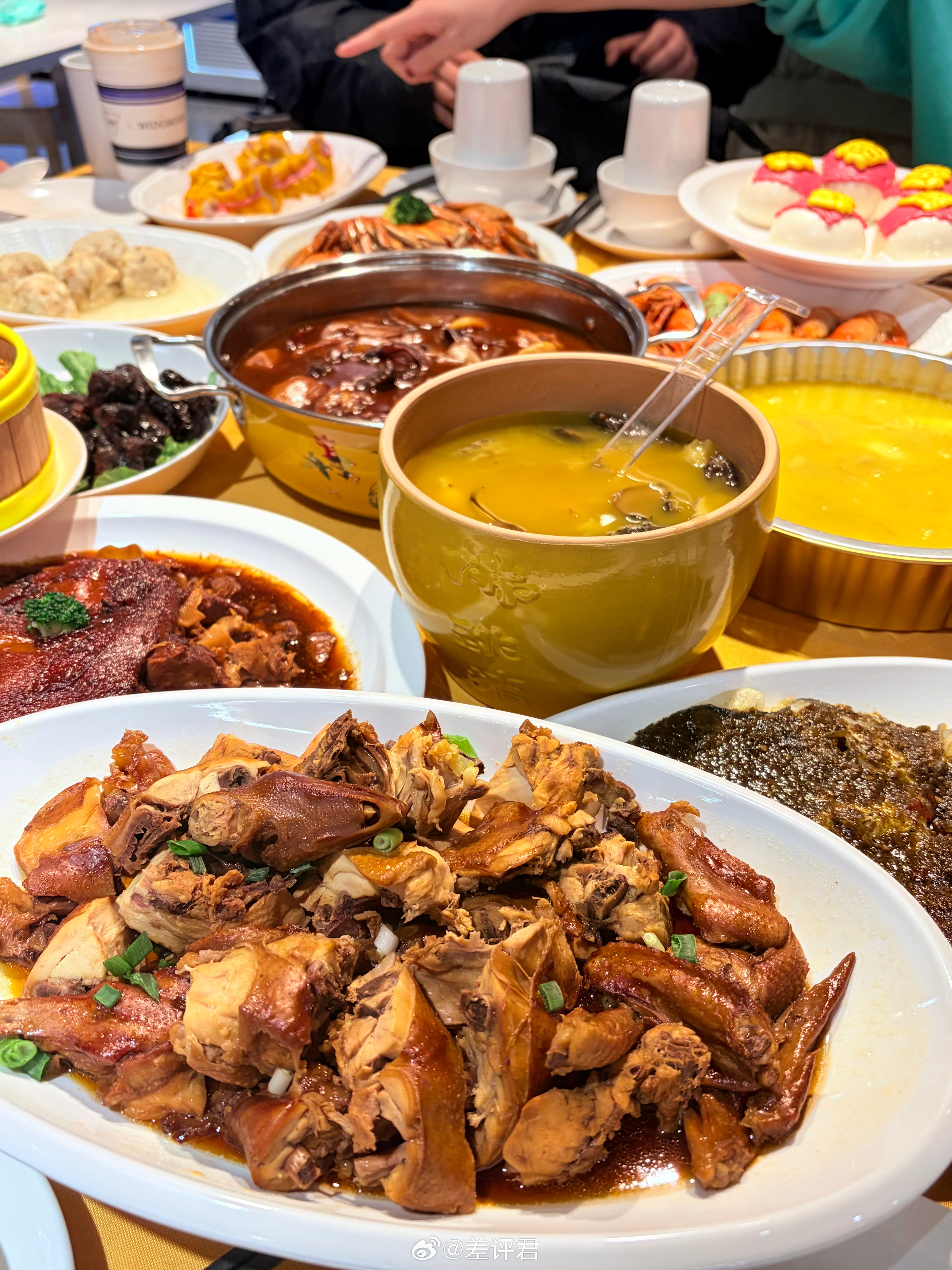 #差评在现场# 虽然还没放假，但先吃上盒马的年夜饭了～蹭上了今年的年夜饭品鉴会。