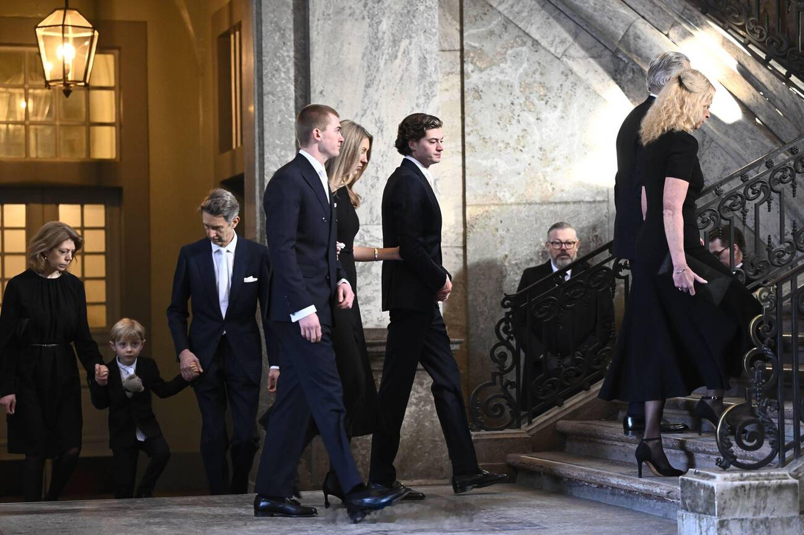 2026年2月19日，瑞典的卡尔古斯塔夫十六世国王率领家人在瑞典斯德哥尔摩的皇家