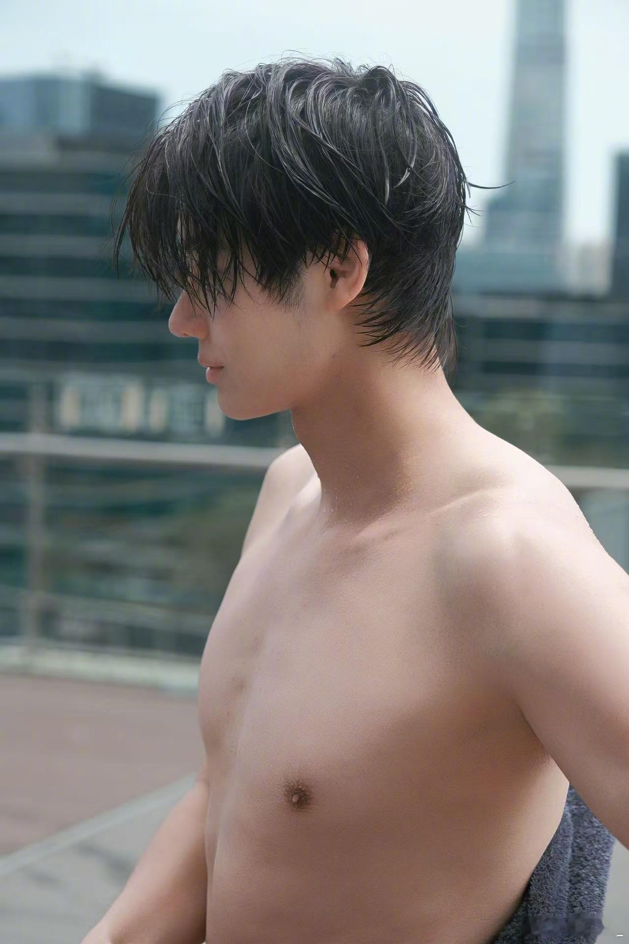 夏天就要跳进swimming pool🏊🏻♂️城市运动季