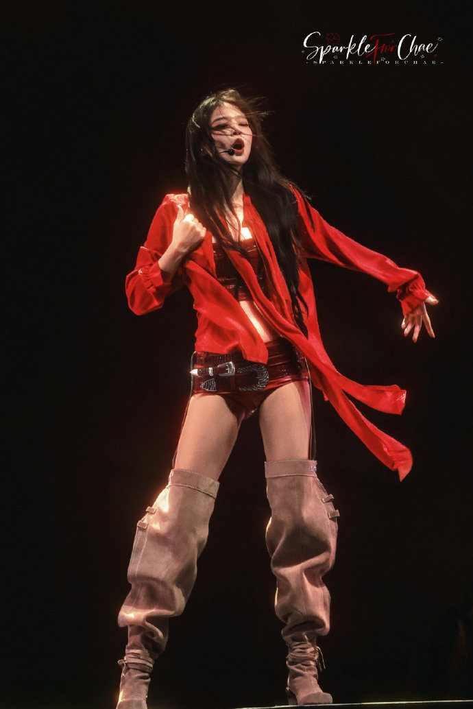 *李彩领站姐发的𝗷𝗲𝗻𝗻𝗶𝗲科切拉 