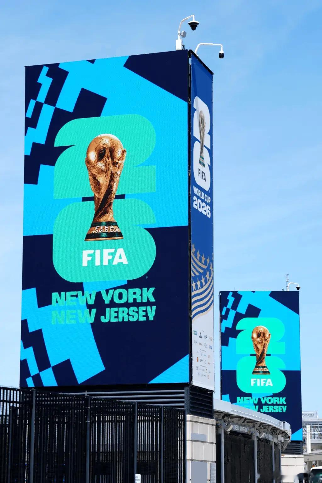 FIFA推出服务，球迷付79美元就能让自己名字出现在球场屏幕据《太阳报》报道，今