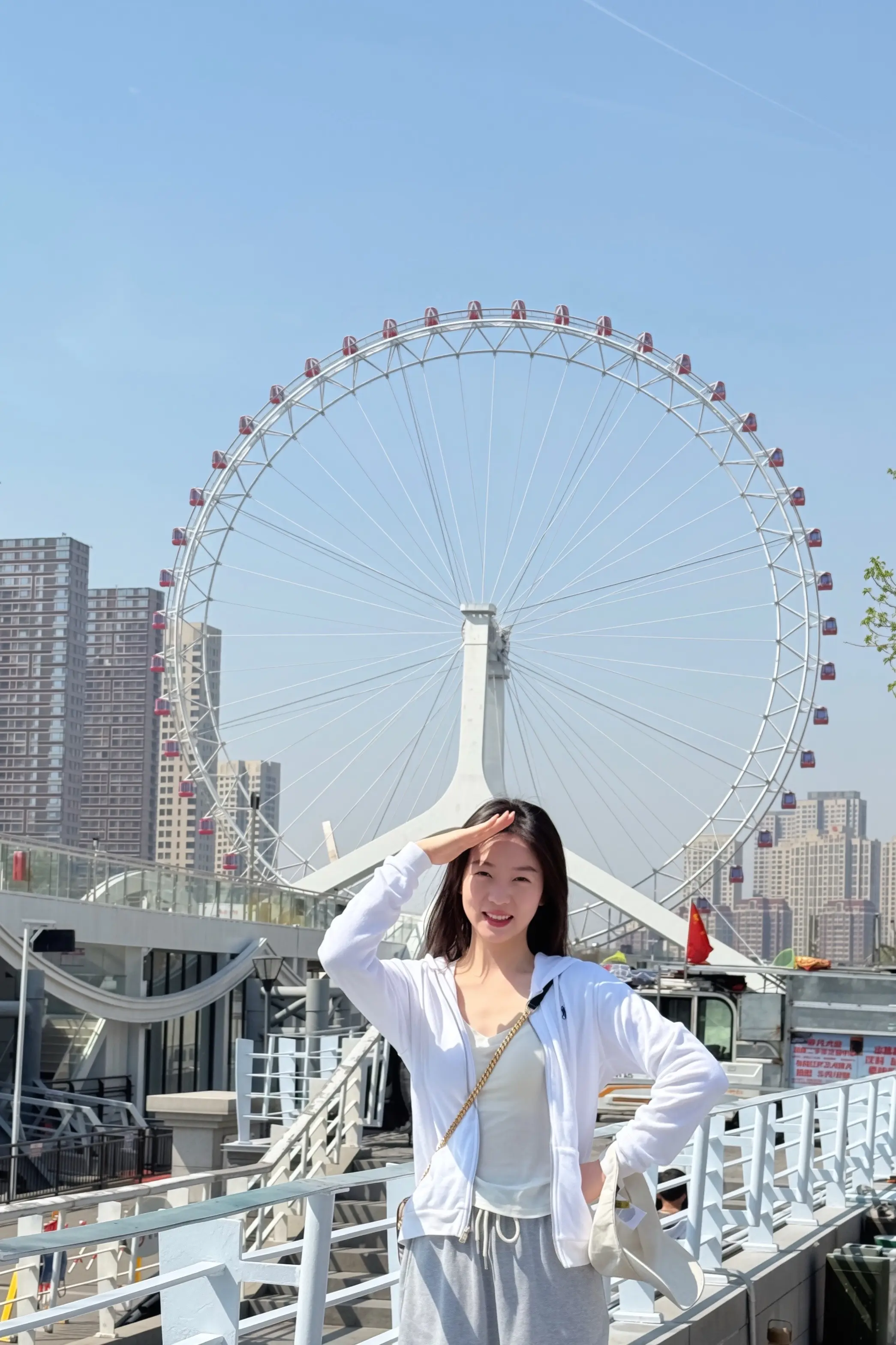 终不似，少年游