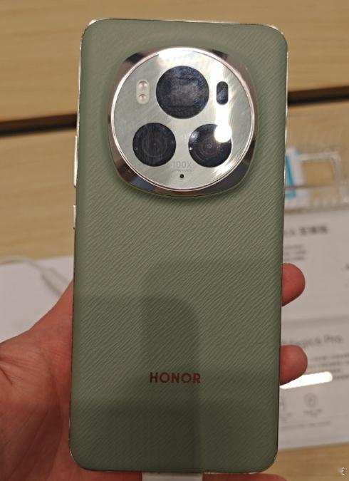 #换国产手机的果粉越来越多了吗#我承认iPhone依然优秀，但是换国产机的果粉用