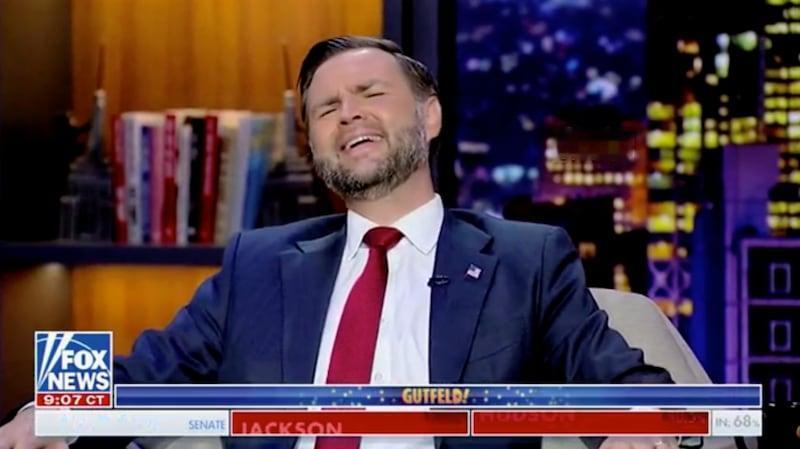进三步退一步！
万斯道出美伊谈判真相：最难啃的对手内部早已撕裂。
 
当地时间8