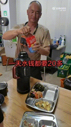 民工一天的喝水量，不容易啊！一天喝那么多糖水，不怕高血糖？