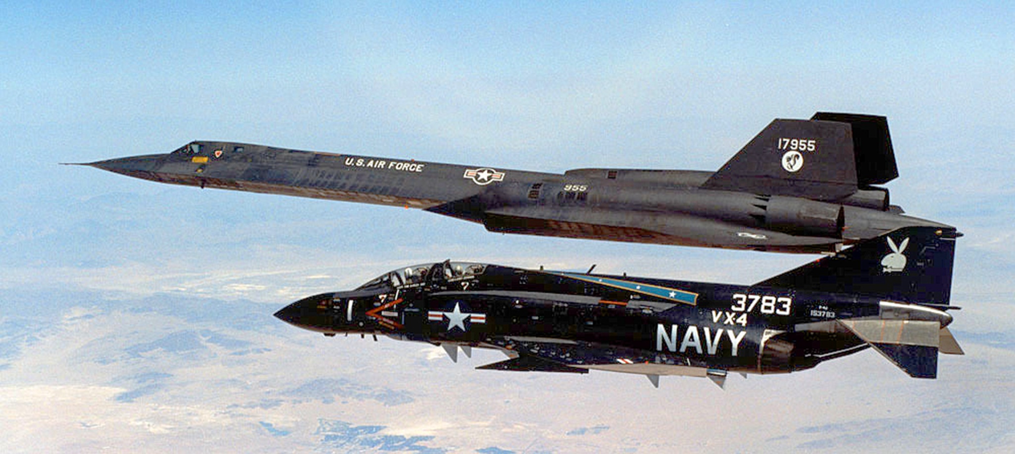 分享圖片：美國麥克唐納.道格拉斯F-4J/S“鬼怪”II艦載戰鬥機 